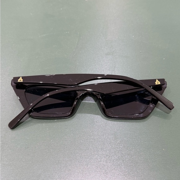 Aire Polaris Sunglasses in Black & Smoke Mono - Picture 5 of 8